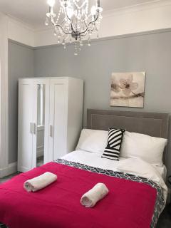 Grange Lone entire apartment with two double beds - 7