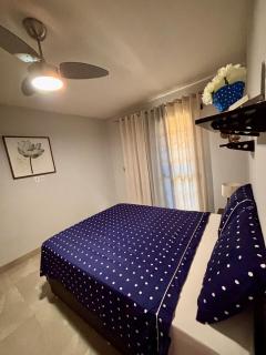 Casa térrea em condomínio à 500m da praia do Peró - 1