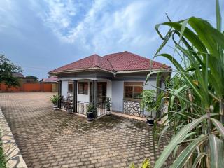 114 residences - Mukono - 0