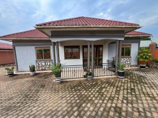 114 residences - Mukono - 5
