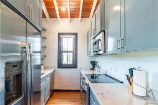 Paradise Cottage 3 bedroom 4 beds, 1 Full Bath - Private - San Pedro - 1