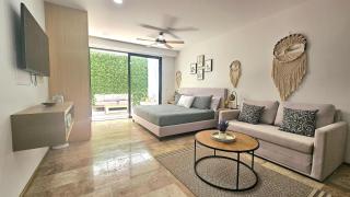 New Luxury Studio in the City Center - 5