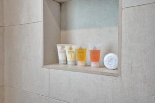 New Luxury Beachfront Condo with Rooftop Pool - 5