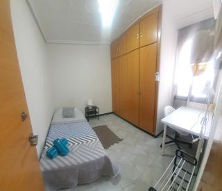 Habitación Individual en Vivienda Compartida - Valencia - 0