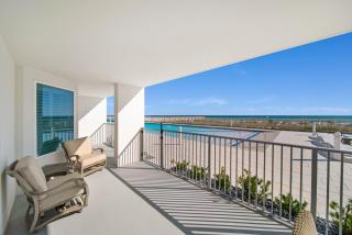 Blu 107 - Oceanfront & Ground Floor End Unit! - 0