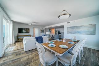 Blu 201 - Luxury End-Unit & Amazing Oceanfront Views - 3