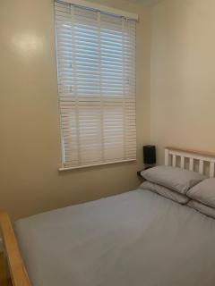 Charming 1 Bed Apartment - 5