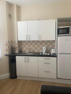 Charming 1 Bed Apartment - 2