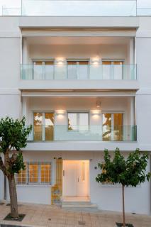 Parthenon Rooftop Luxury Apartments by Live&Travel - 5