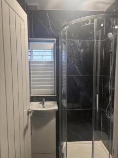 Double Room Ensuite in Croydon Family Home - Addington - 5