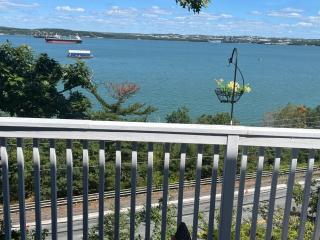 Entire Cozy Apartment with Share Jacuzzi to Enjoy Amazing Views - Halifax - 7