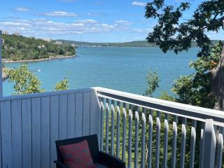 Entire Cozy Apartment with Share Jacuzzi to Enjoy Amazing Views - Halifax - 8
