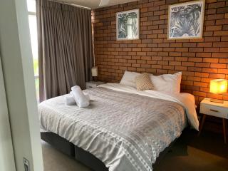 Northpoint Holiday Apartments - Alexandra Headland - 2