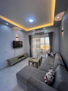 Modern Beachfront Apartment 2 - Hurghada - 1