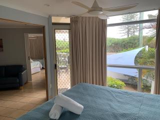 Northpoint Holiday Apartments - Alexandra Headland - 7