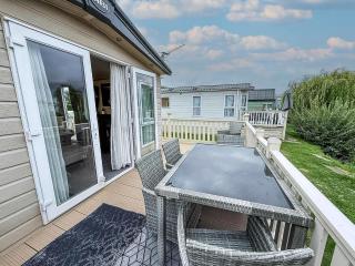 Stunning Caravan With Full Lake View At Southview Holiday Park Ref 33004Ml - 1
