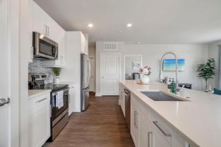 Serene Sienna 2 bed 2 bath Apt near Ft Bend tollway - 5