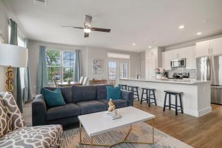 Serene Sienna 2 bed 2 bath Apt near Ft Bend tollway - 8