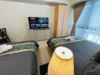 Budget-friendly Newport City condo across NAIA Terminal 3 with 400mbps WIFI and free 4K Netflix access - Manila - 6