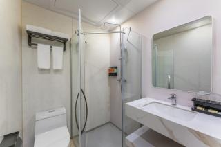 HONORABLEINCOMPARADBLe - 4