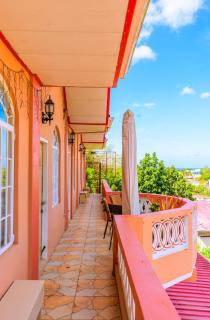 Carolyn's View Guesthouse - Port of Spain - 1