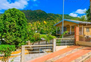 Carolyn's View Guesthouse - 3