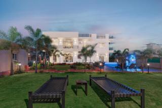 Ultra Luxury 8 BHK Villa with a Private Pool in Lonavala - 4