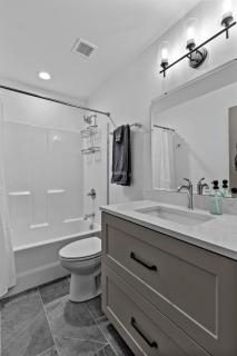 Riverfront Loft - Gym Cafe - G203 - Saint Louis - 3