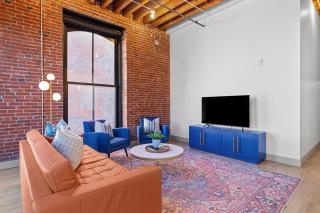 Riverfront Loft - Gym Cafe - G203 - 2