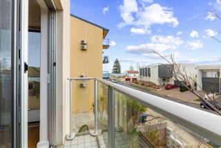 Stylish 2-Bed Home Steps from Henley Beach - 5