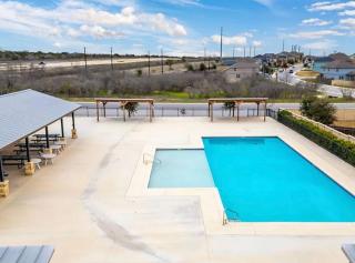 Sea World | Lackland | Pickleball | Pool! - 6