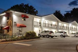 Baymont by Wyndham Ocala Suites - Ocala - 0