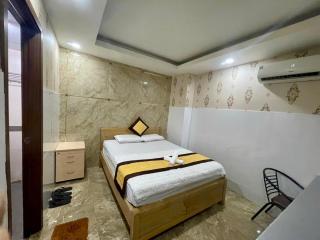 HOTEL Ánh Hồng - Ho Chi Minh City - 9