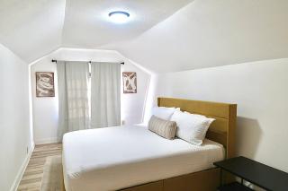 Downtown Location With Washer and Dryer. - 8