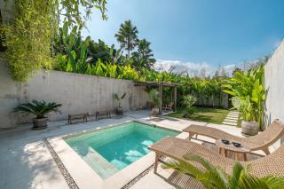 Casa Solo - Chic Industrial 1BR Villa Close to Pererenan Beach - 1