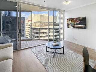 High-Rise 2-Bed Apartment with Gym BBQ & Pool - Brisbane - 3