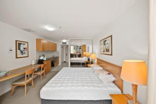 Central ACT Studio with Indoor Pool and Gym - 3