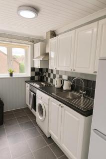 1BR Edinburgh Stay with Free Parking Sleeps 4 - Edimburgo - 3
