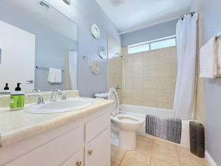 Near Strip Airport Chinatown Cozy Condo 20 - 4
