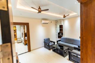Sri vaarahi hotel - - 7