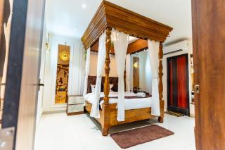 Sri vaarahi hotel - 3