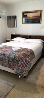 Lodge on the Bay-Esplanade & Buller St Kingscote- - Kingscote - 0