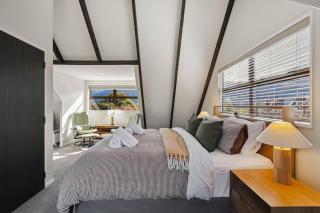 Sunset Lakehouse - 3