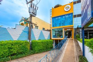 The Cheetar Hotel - 8