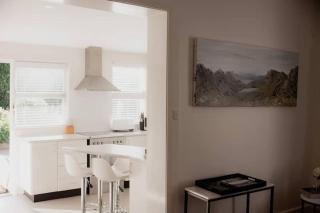 Kelly Street Cottage in Historic Battery Point - Hobart - 1