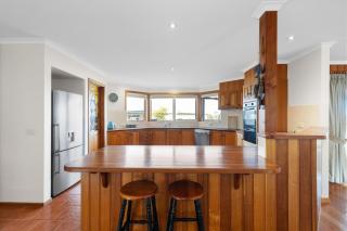 Rhyll Beach Retreat - 2