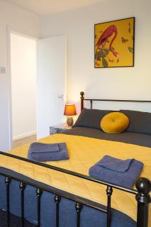 3BR Family House with Free Parking in West Lothian - Whitburn - 3