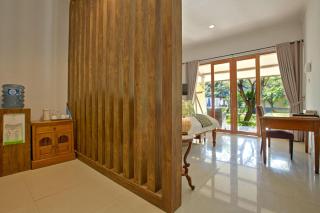 Tropical Beach Resort Sekongkang - - 1