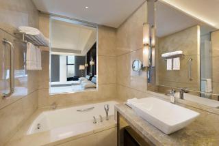 Sheraton Changchun Jingyuetan Hotel - 3