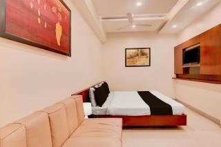 Super Townhouse Oak Ramdaspeth Downtown - Nagpur - 1